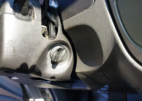 2004 Ford Escape Xlt from USA, damaged, VIN 1FMYU03114KB22142